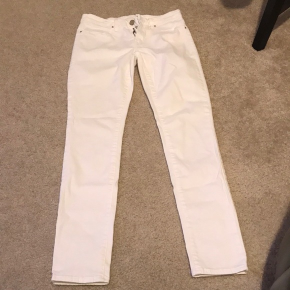 White jeans - Picture 1 of 4